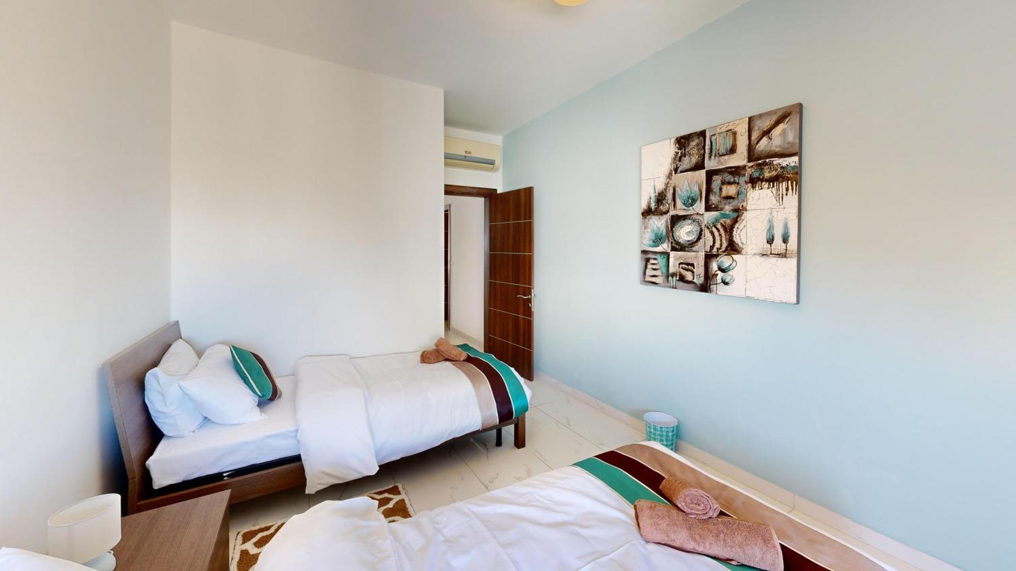 Amazing Spacious Apartment With Bbq & Jacuzzi San Ġiljan Exterior foto
